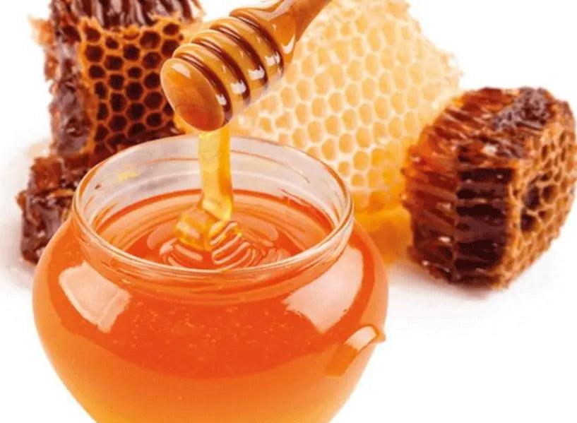 Avoid These Honey Combinations According To Ayurveda